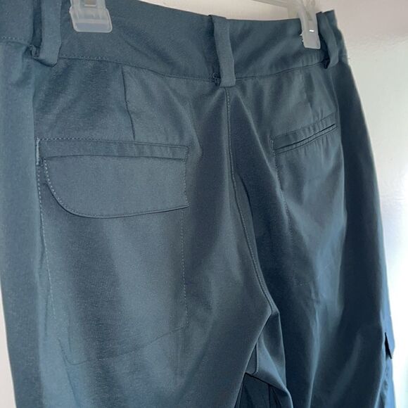 EXCELLENT CONDITION WOMEN’S NIKE DRI-FIT GOLF BERMUDA SHORTS SIZE 8 - Picture 3 of 6